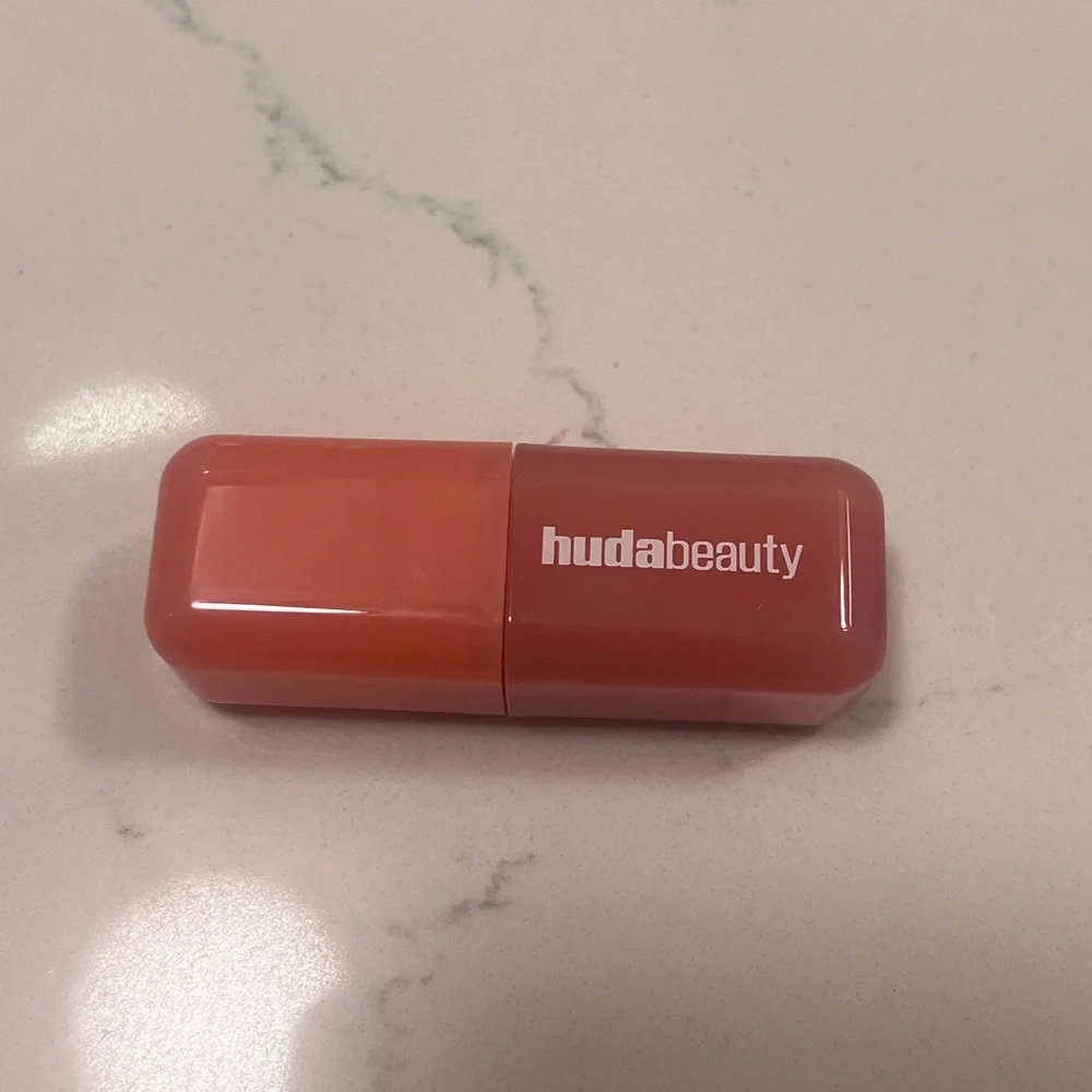 HUDA BEAUTY Blush Filter Sunset Lychee